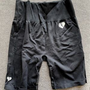 Power Seamless Cycling Shorts - never worn